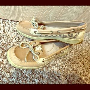 Women’s animal print Sperry Boat shoes